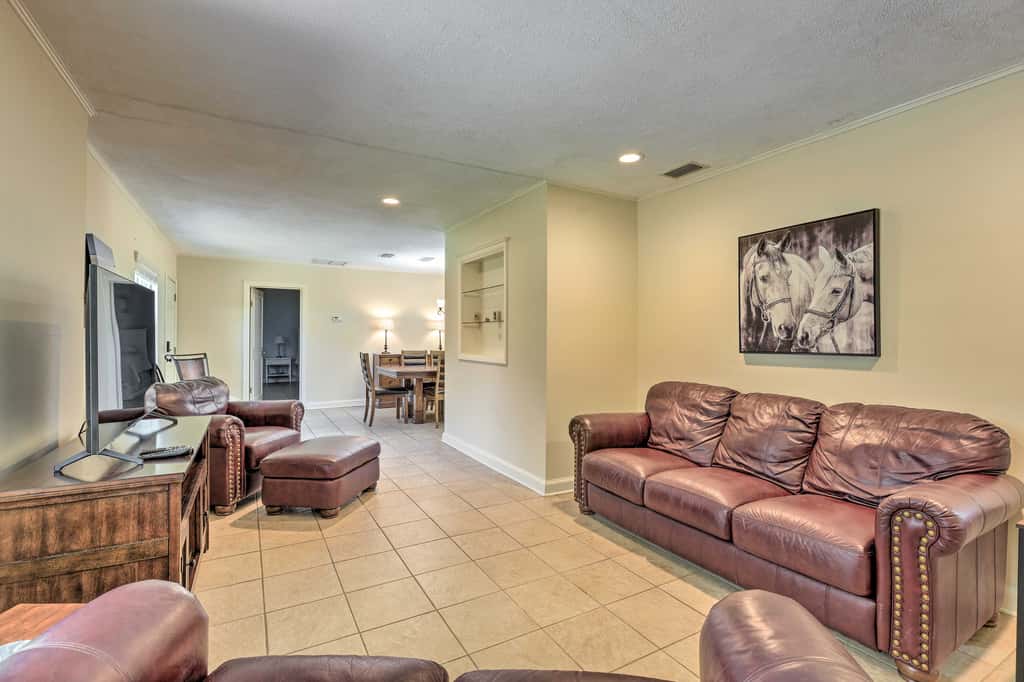 Pet-Friendly Home Close to WEC Ocala!