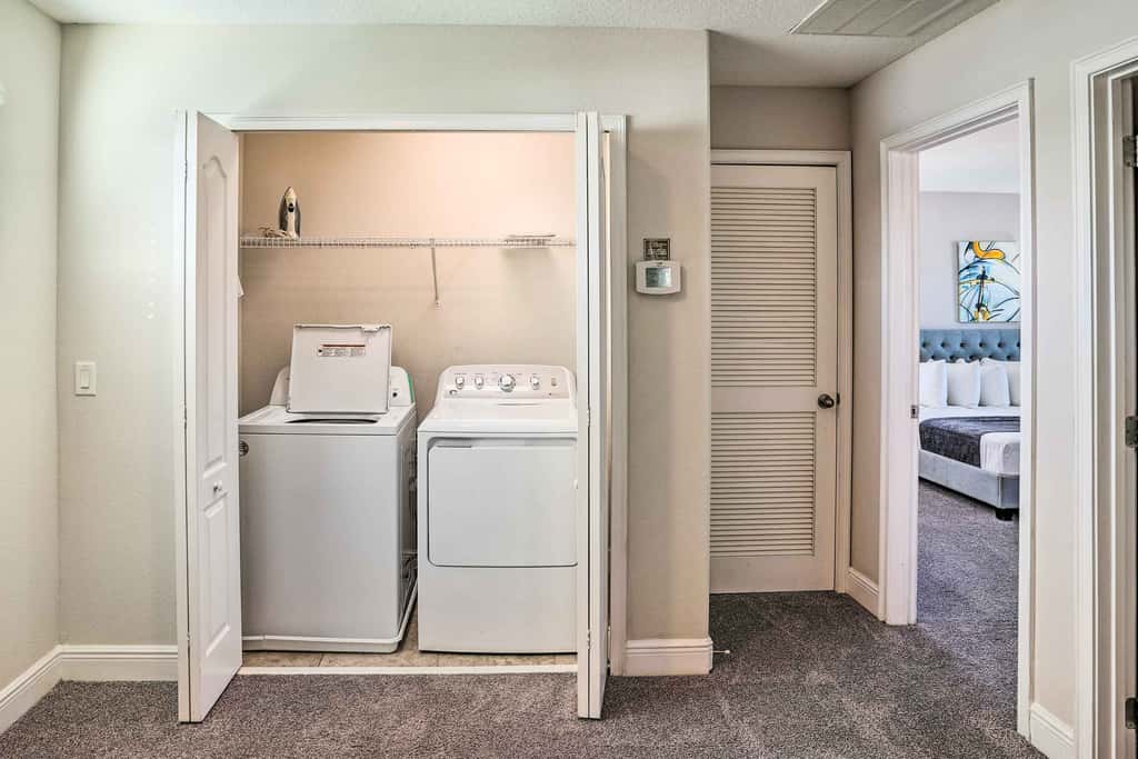 Modern Haines City Home w/ Pool & Lanai!