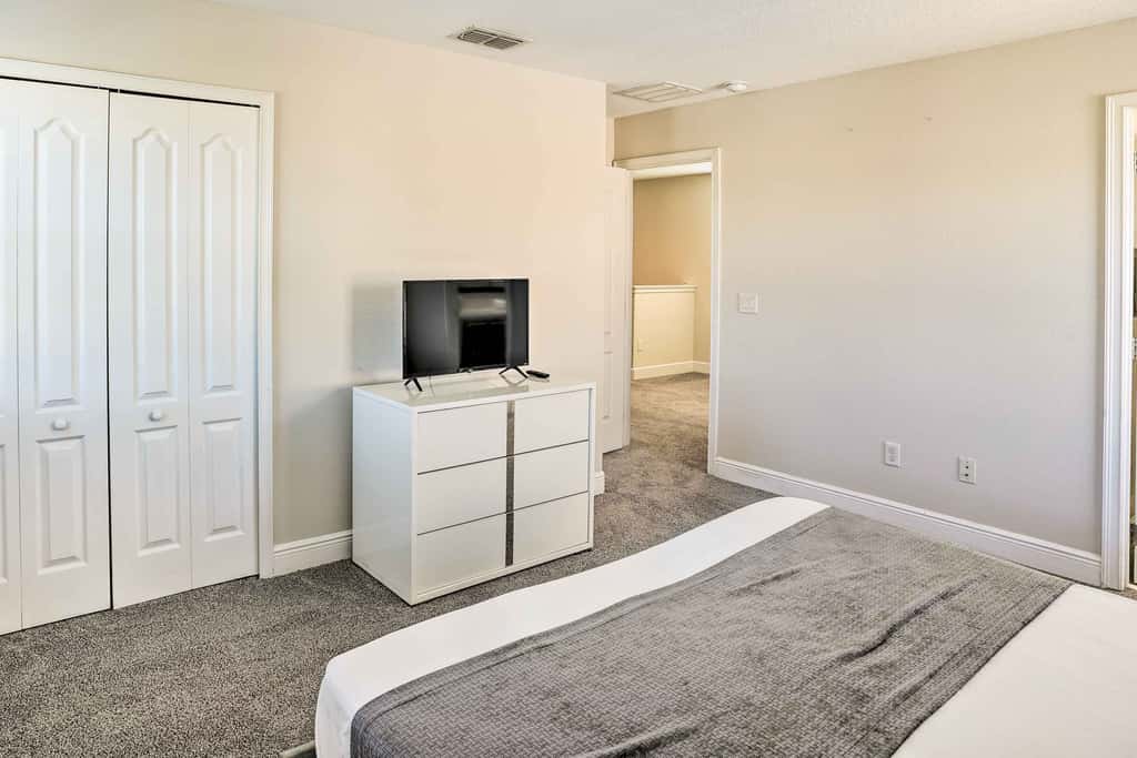 Modern Haines City Home w/ Pool & Lanai!