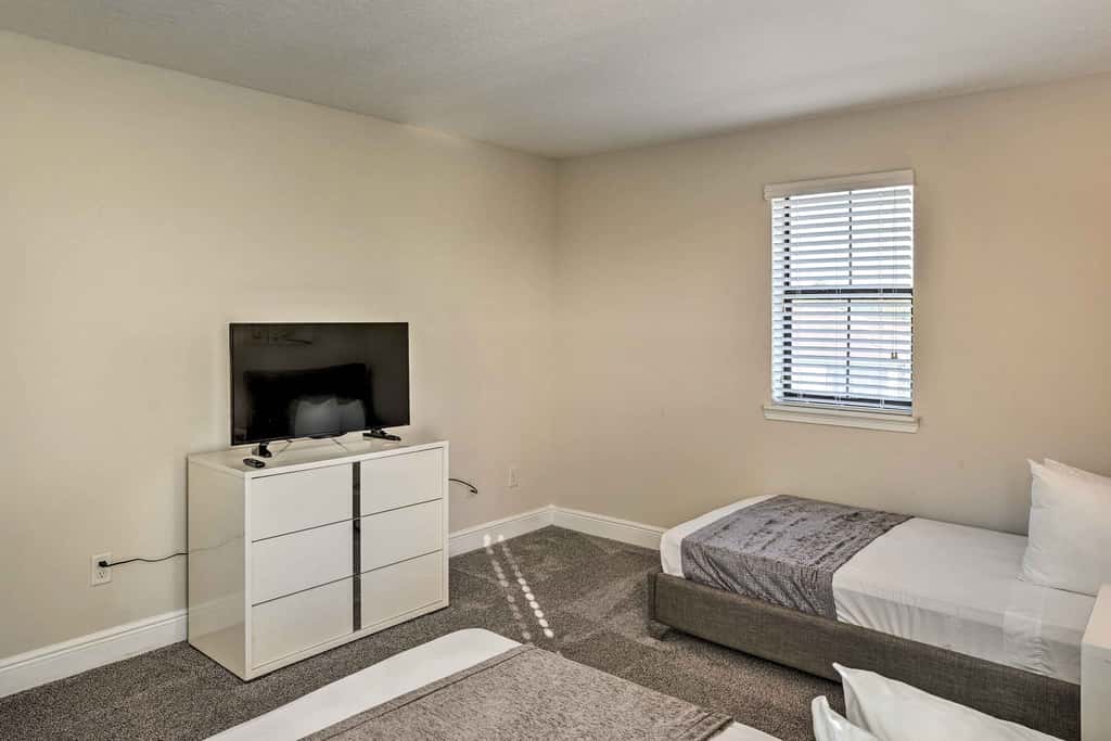 Modern Haines City Home w/ Pool & Lanai!
