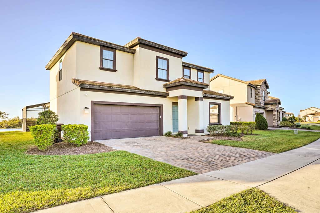 Modern Haines City Home w/ Pool & Lanai!