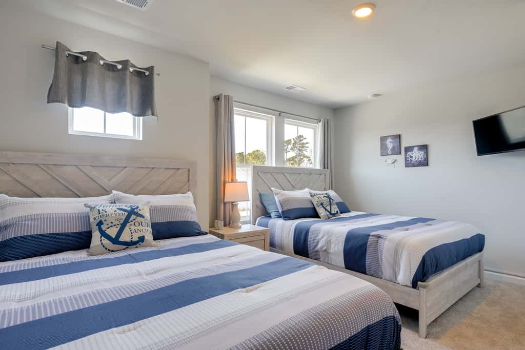 2 Mi to Ocean Isle Beach! Coastal Getaway w/ Patio