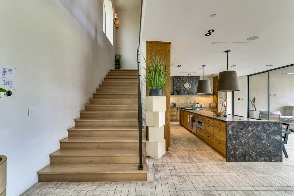 6,000-Sq-Ft Hollywood Hills Home w/ Pool, Hot Tub
