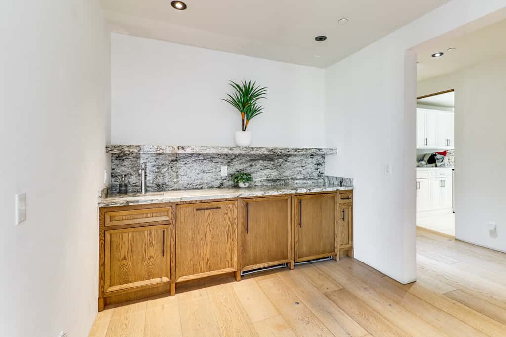 6,000-Sq-Ft Hollywood Hills Home w/ Pool, Hot Tub