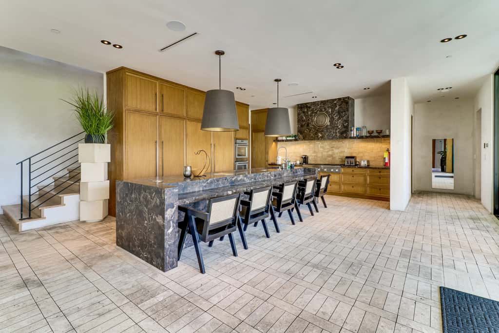 6,000-Sq-Ft Hollywood Hills Home w/ Pool, Hot Tub