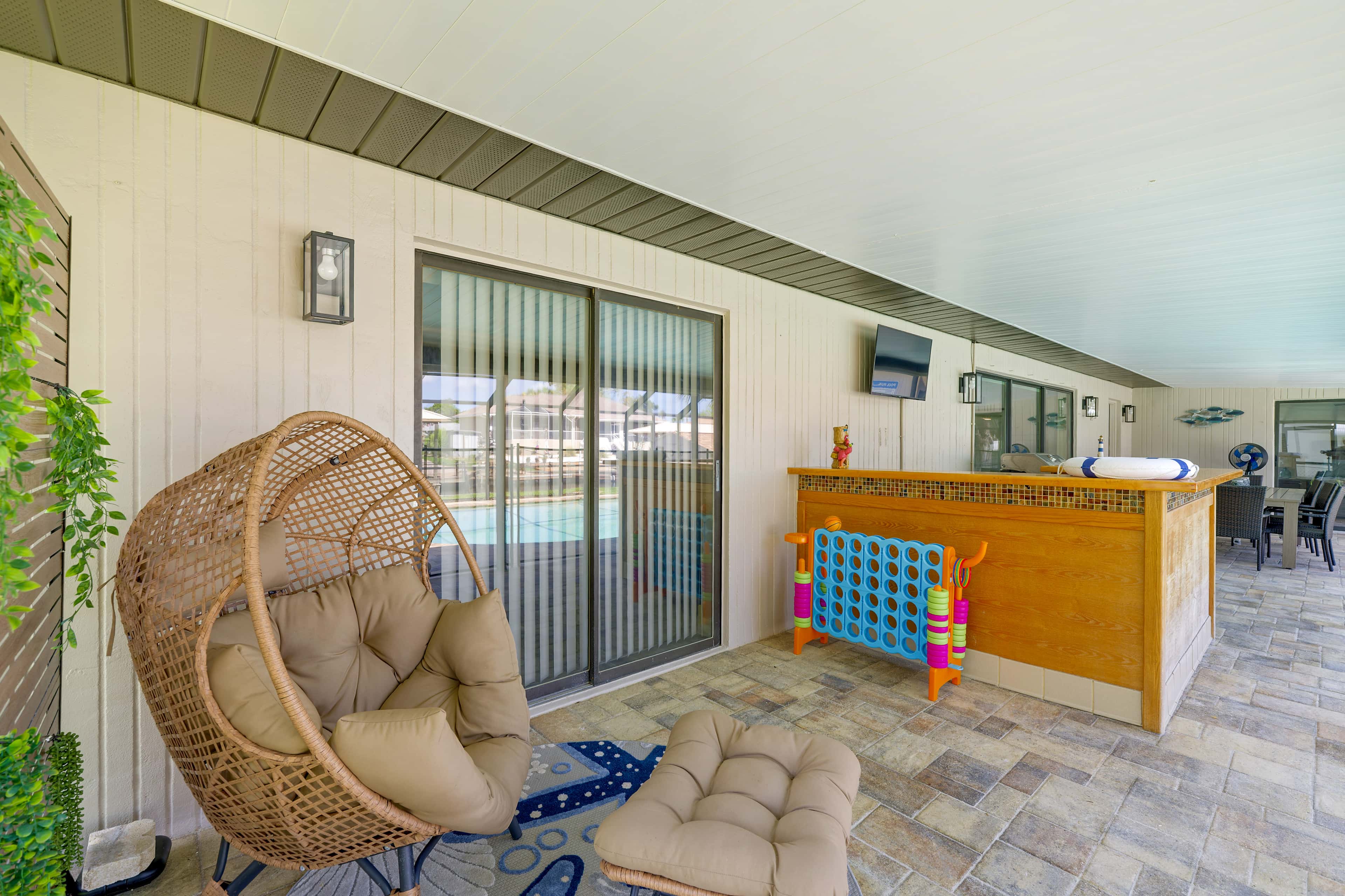 Canal-Front Crystal River Home w/ Boat Dock