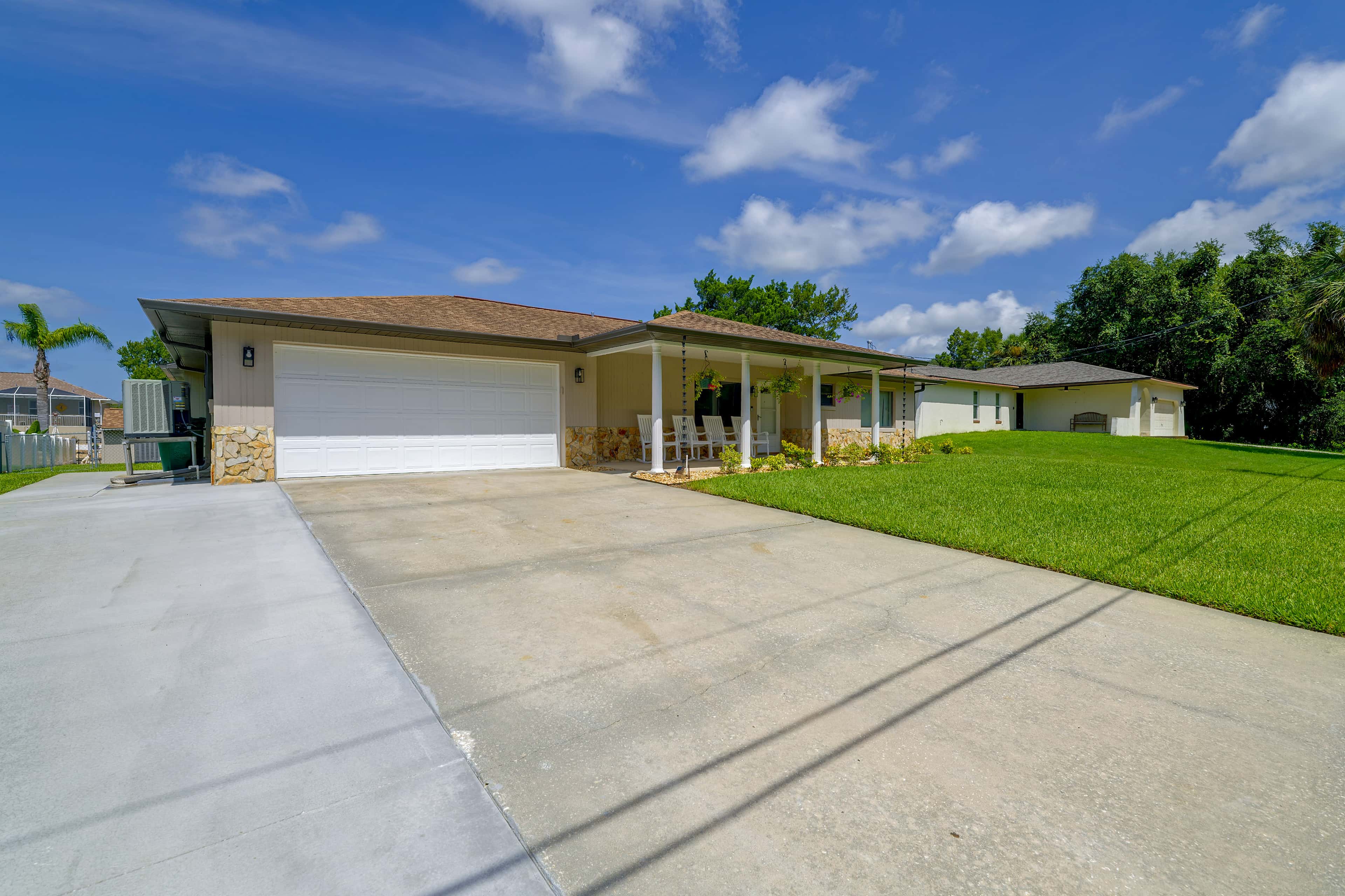 Canal-Front Crystal River Home w/ Boat Dock