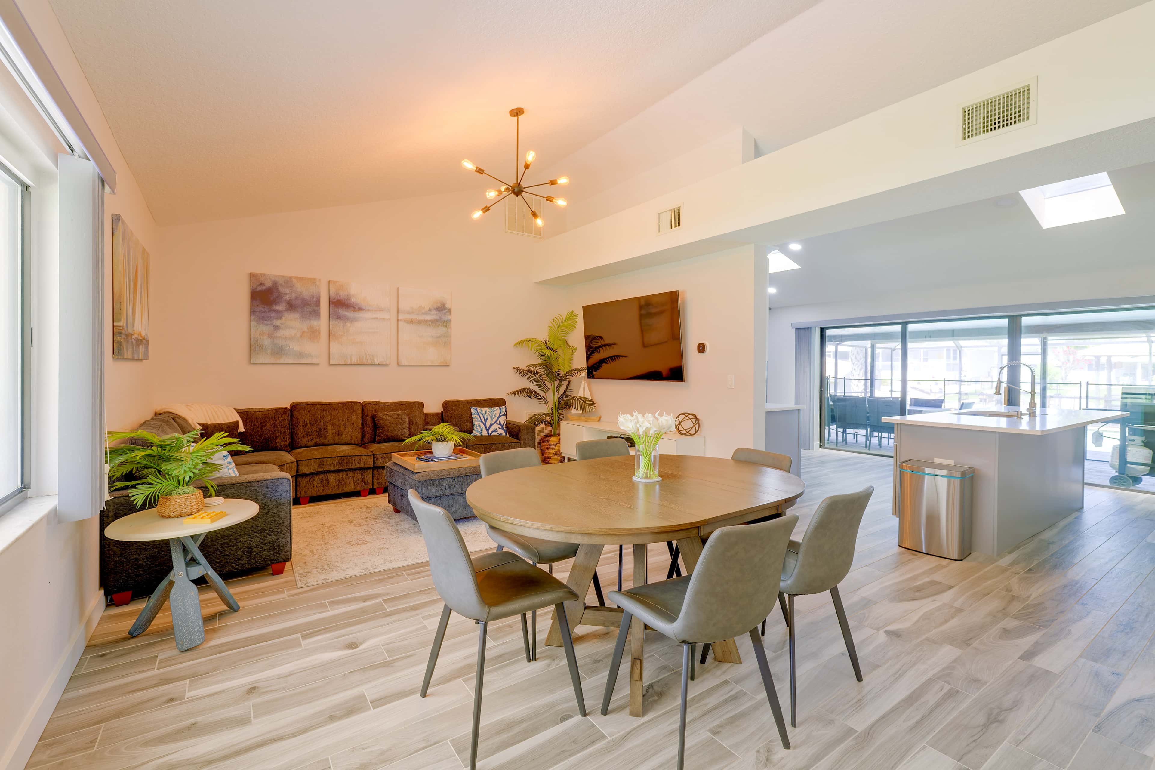 Canal-Front Crystal River Home w/ Boat Dock