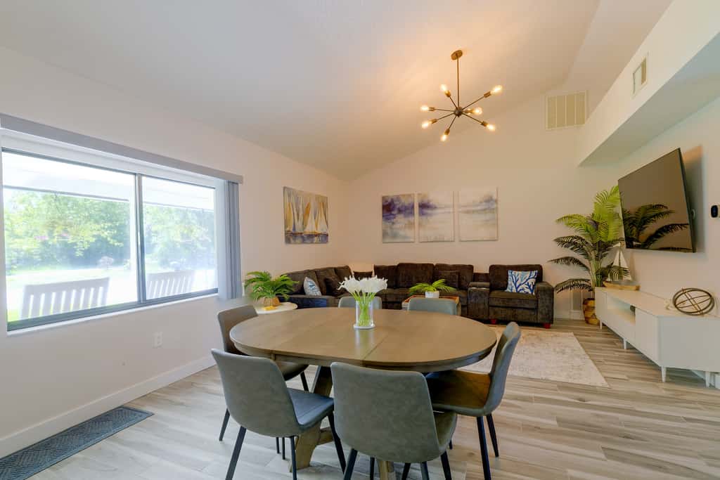 Canal-Front Crystal River Home w/ Boat Dock