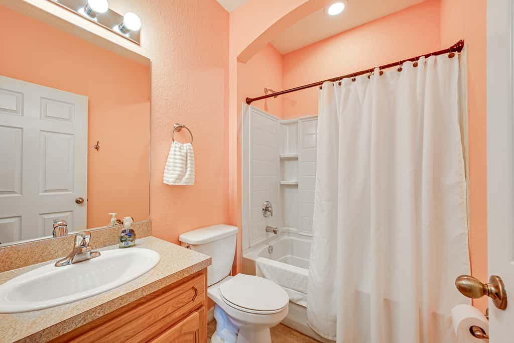 2 Mi to Dtwn Sebring! Pet-Friendly Retreat w/ Yard
