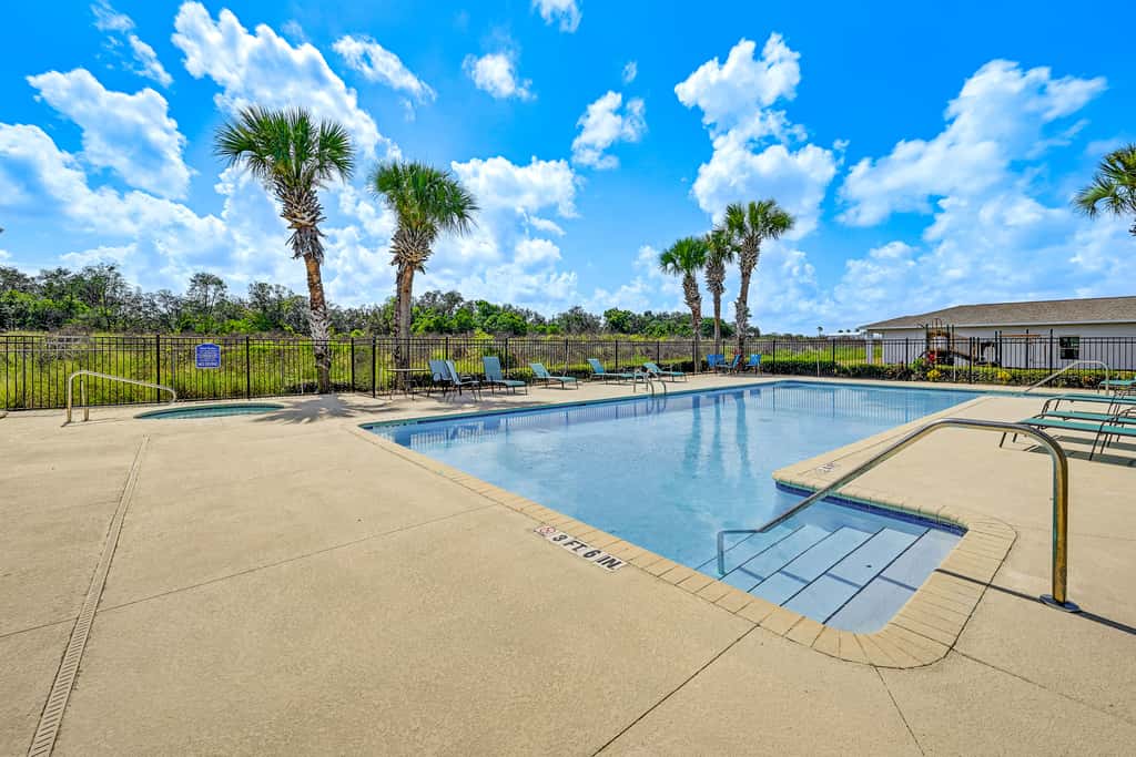 2 Mi to Dtwn Sebring! Pet-Friendly Retreat w/ Yard