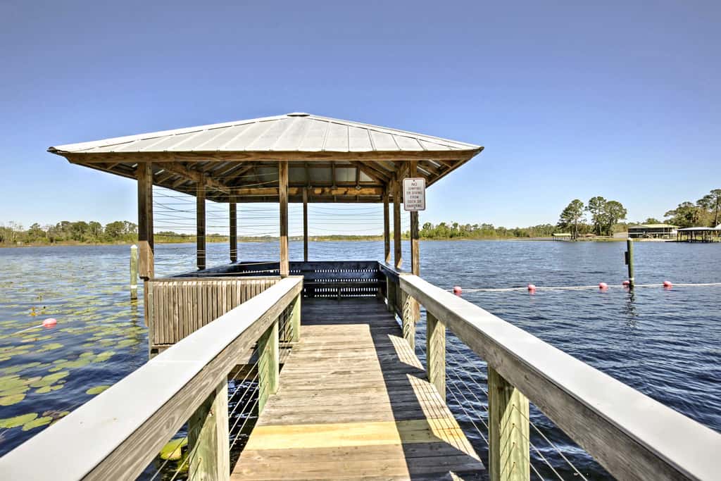 Peaceful Pomona Park Home: 1 Mi to Lake Broward!
