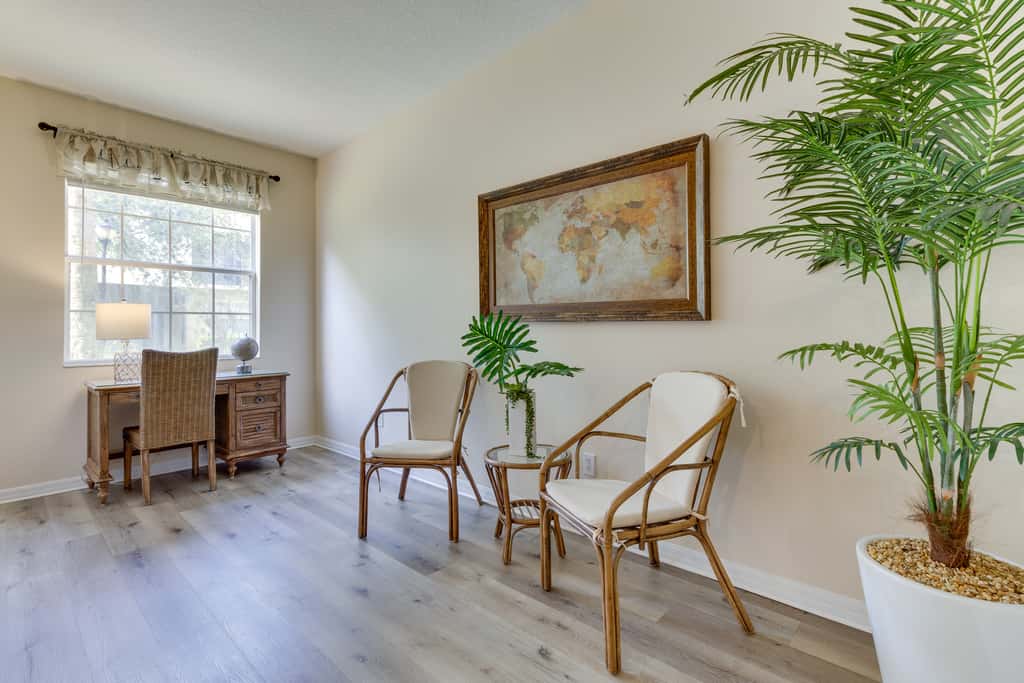 Kissimmee Retreat w/ Pool Access < 4 Mi to Disney!