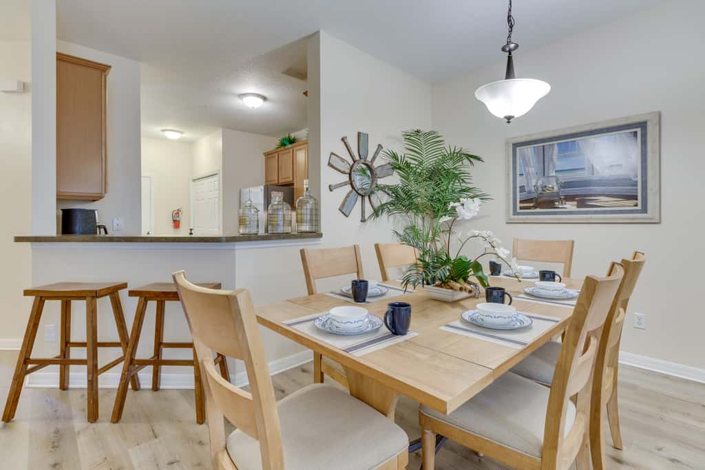 Kissimmee Retreat w/ Pool Access < 4 Mi to Disney!