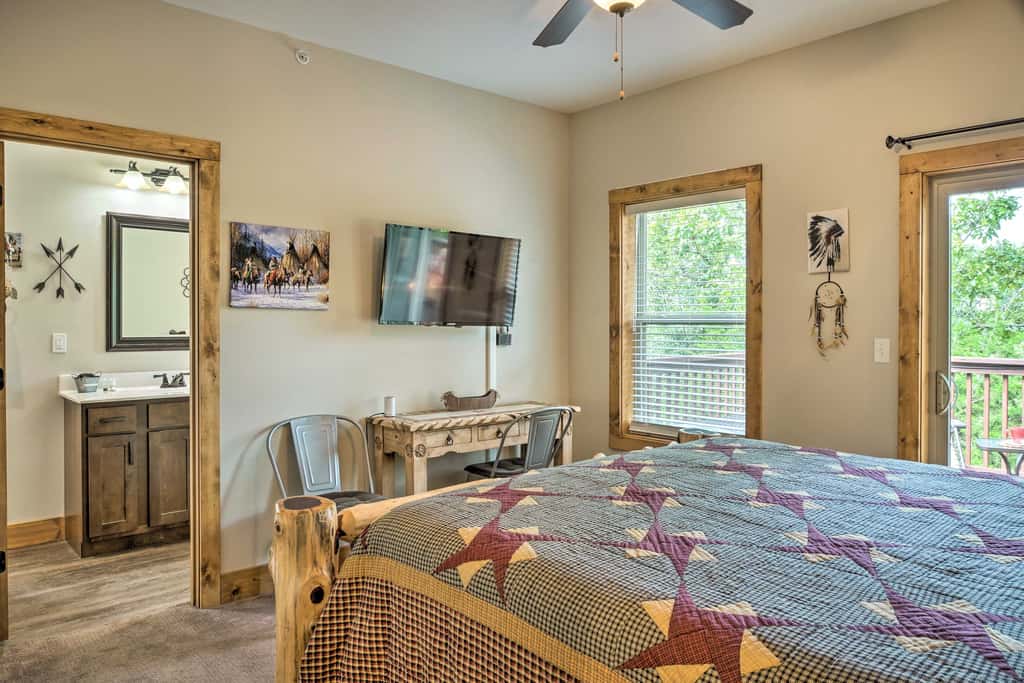 Relax Fireside: Family-Friendly Branson West Cabin