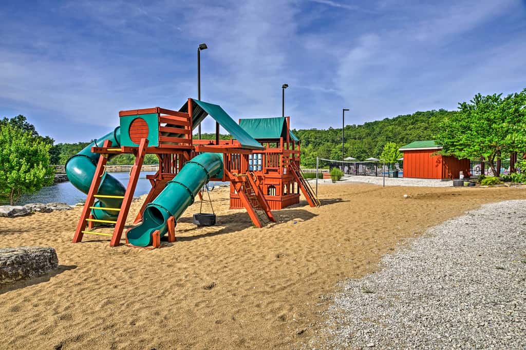 Relax Fireside: Family-Friendly Branson West Cabin