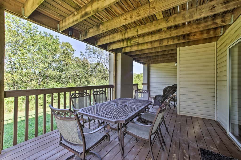 Walk to Table Rock Lake: Condo w/ Pool Access!