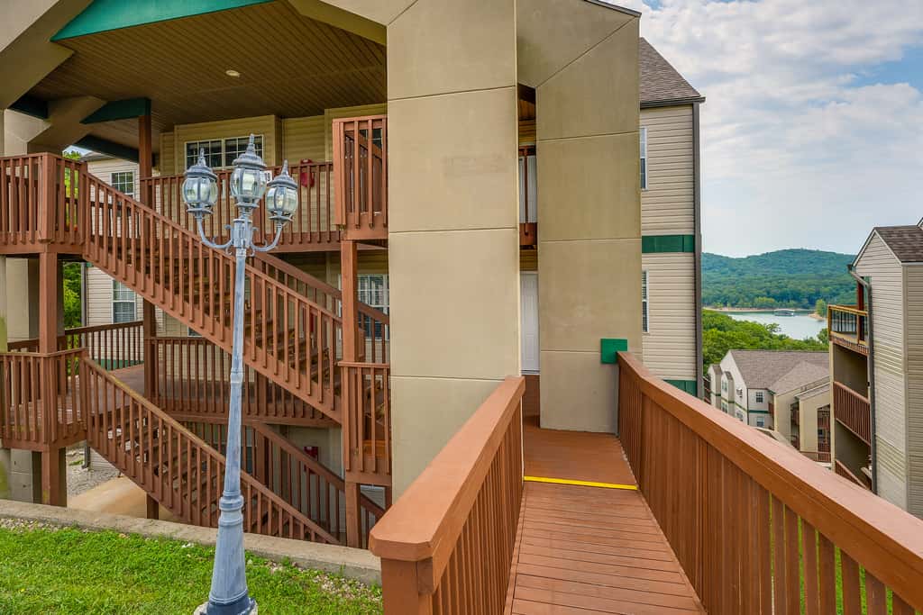 Walk to Table Rock Lake: Condo w/ Pool Access!