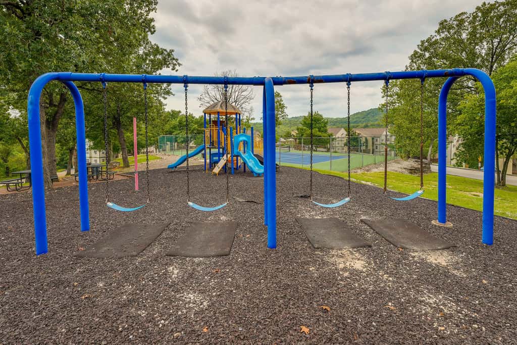 Walk to Table Rock Lake: Condo w/ Pool Access!