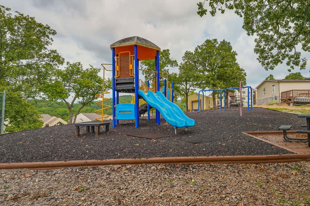 Walk to Table Rock Lake: Condo w/ Pool Access!