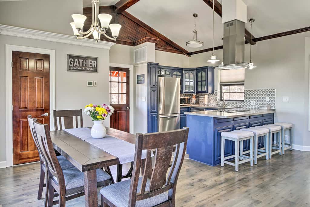 Pet-Friendly Branson Area Home: Hot Tub, Game Room