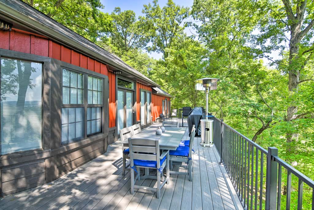Pet-Friendly Branson Area Home: Hot Tub, Game Room