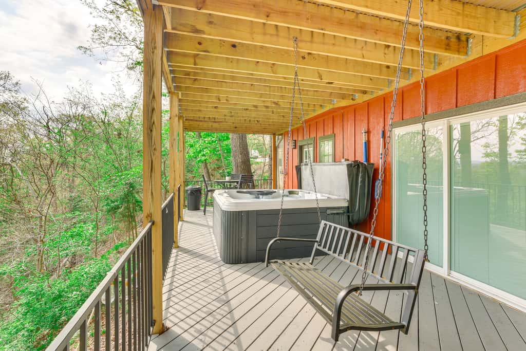 Pet-Friendly Branson Area Home: Hot Tub, Game Room