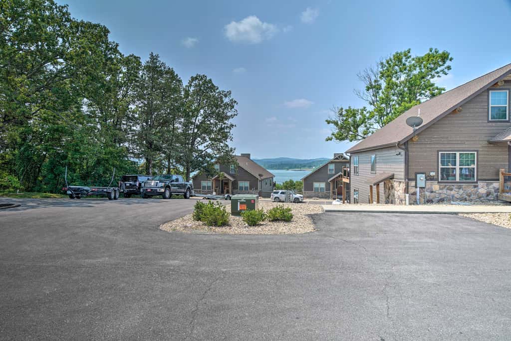 Updated Cabin w/ Direct Lake Access & Pool!