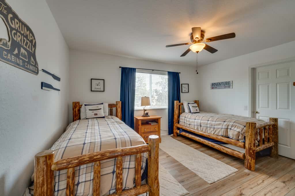 Spacious Home in Gated Resort, 2 Mi to Disney!