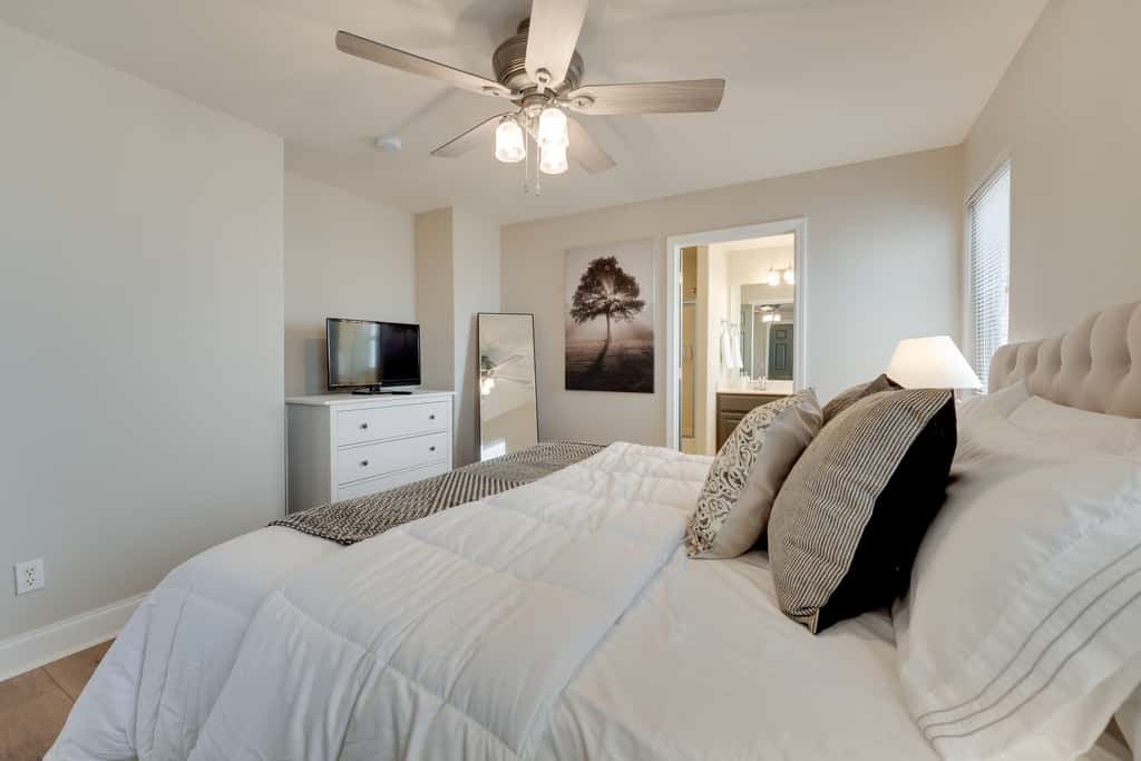 Minutes to SDC | 2 BR Family Retreat