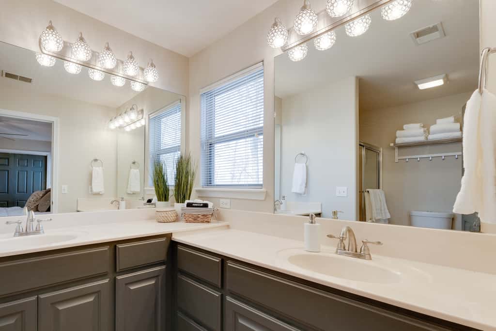 Minutes to SDC | 2 BR Family Retreat