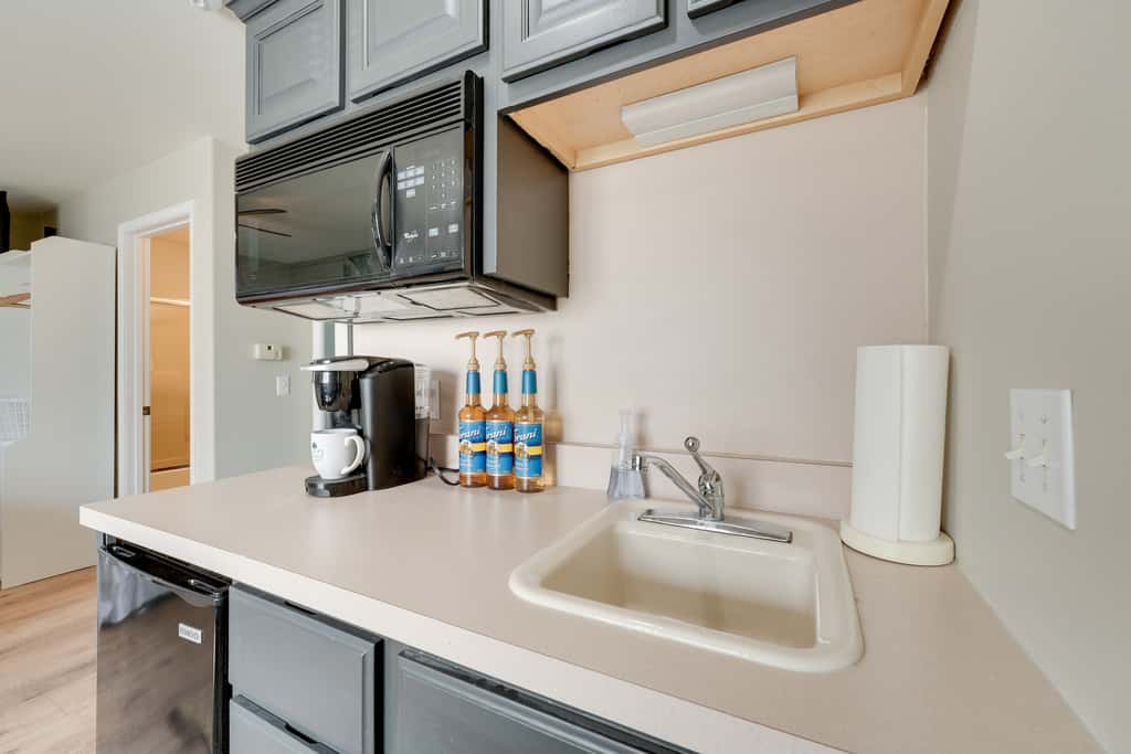 Minutes to SDC | 2 BR Family Retreat
