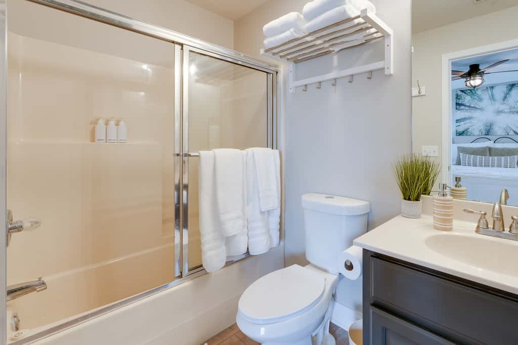 Minutes to SDC | 2 BR Family Retreat