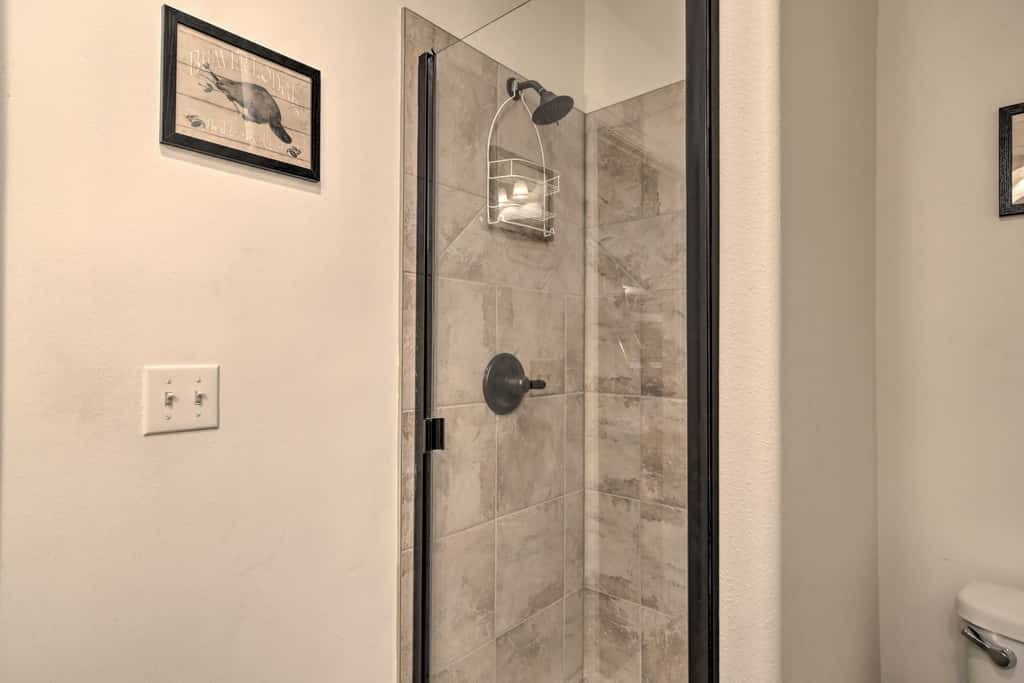 Luxe Mtn-View Condo in Branson w/ Hot Tub Access!