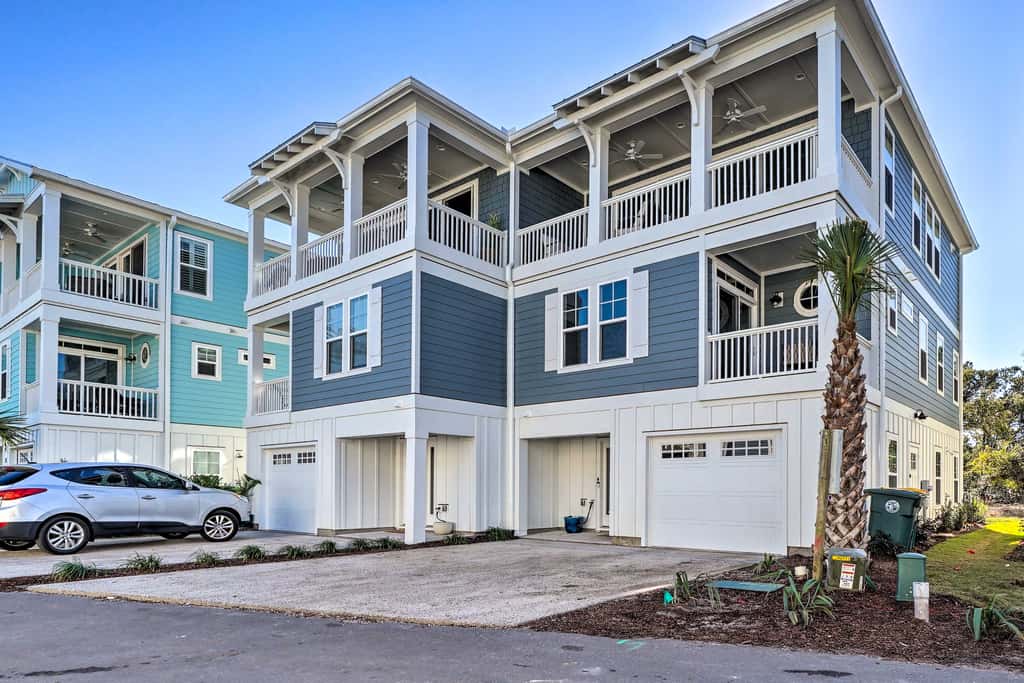 Kure Beach Townhome: Short Walk to the Beach!