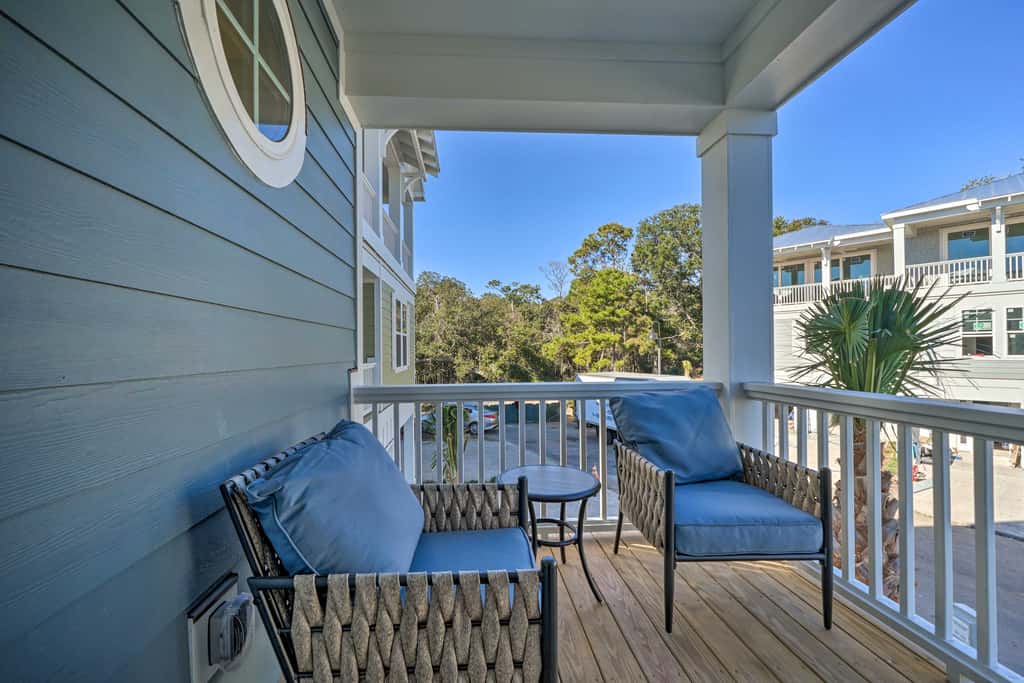 Kure Beach Townhome: Short Walk to the Beach!