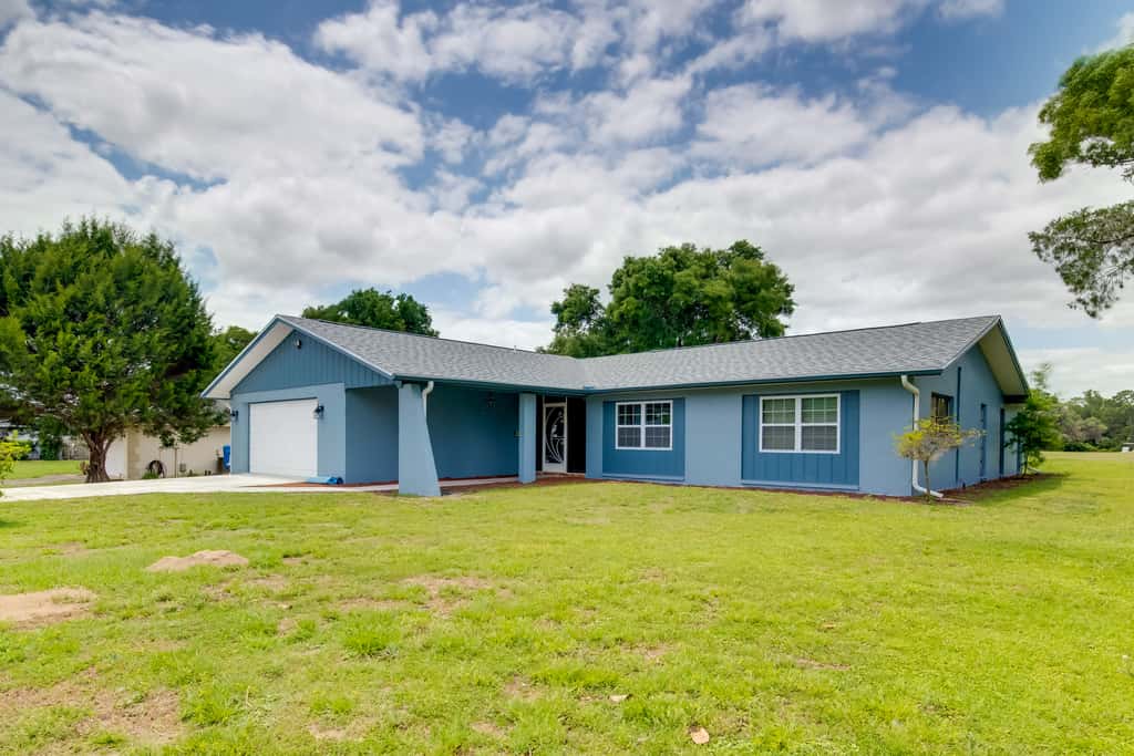 Walk to Lake: Geataway w/ Yard in Inverness