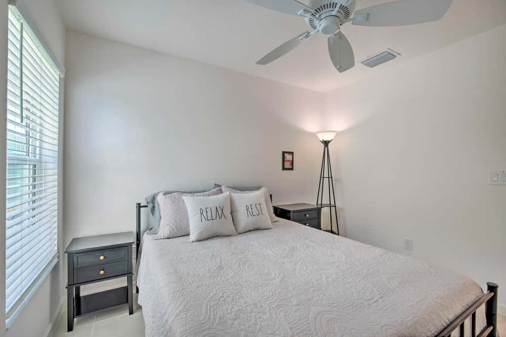 Lanai & Resort Amenities: The Villages Getaway