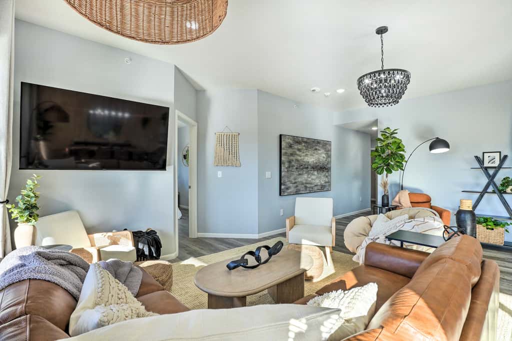 Reeds Spring Condo ~ 3 Mi to Silver Dollar City!