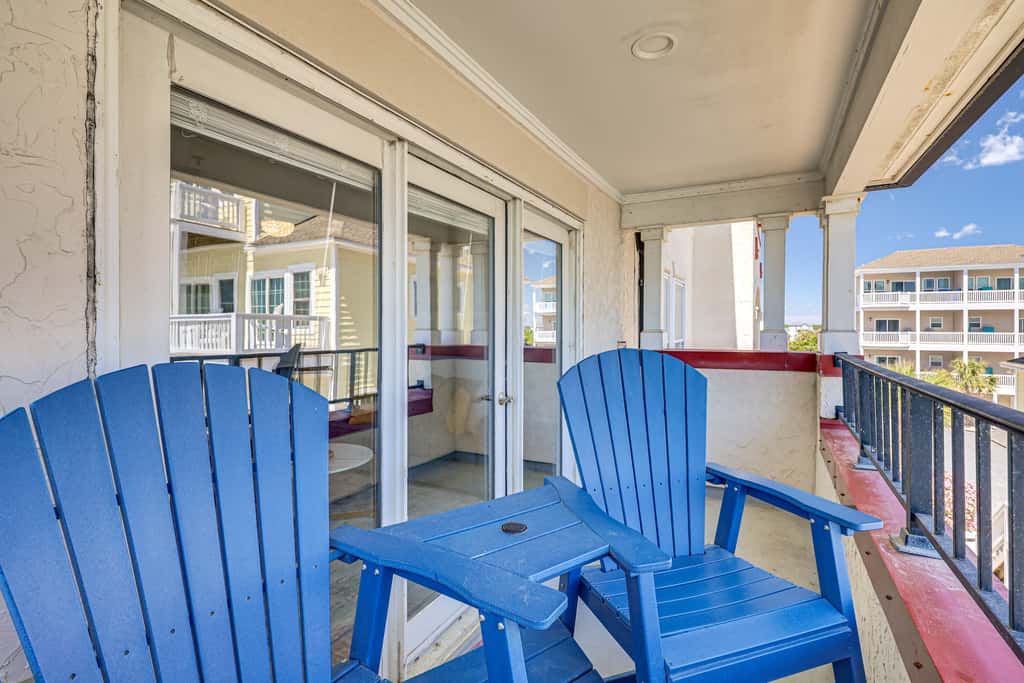 Ocean Views + Resort Pool! N Topsail Beach Condo