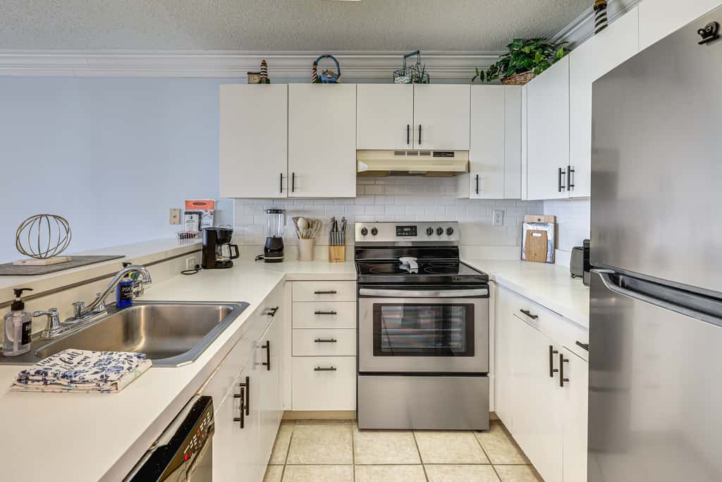 Ocean Views + Resort Pool! N Topsail Beach Condo
