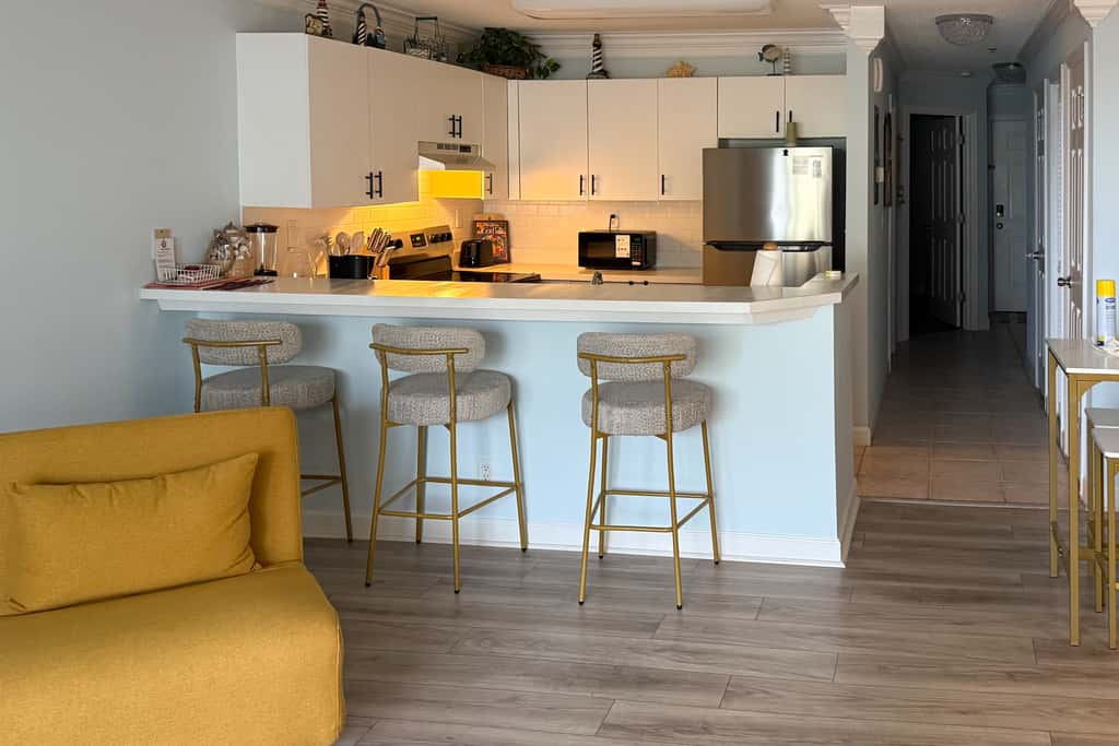 Ocean Views + Resort Pool! N Topsail Beach Condo