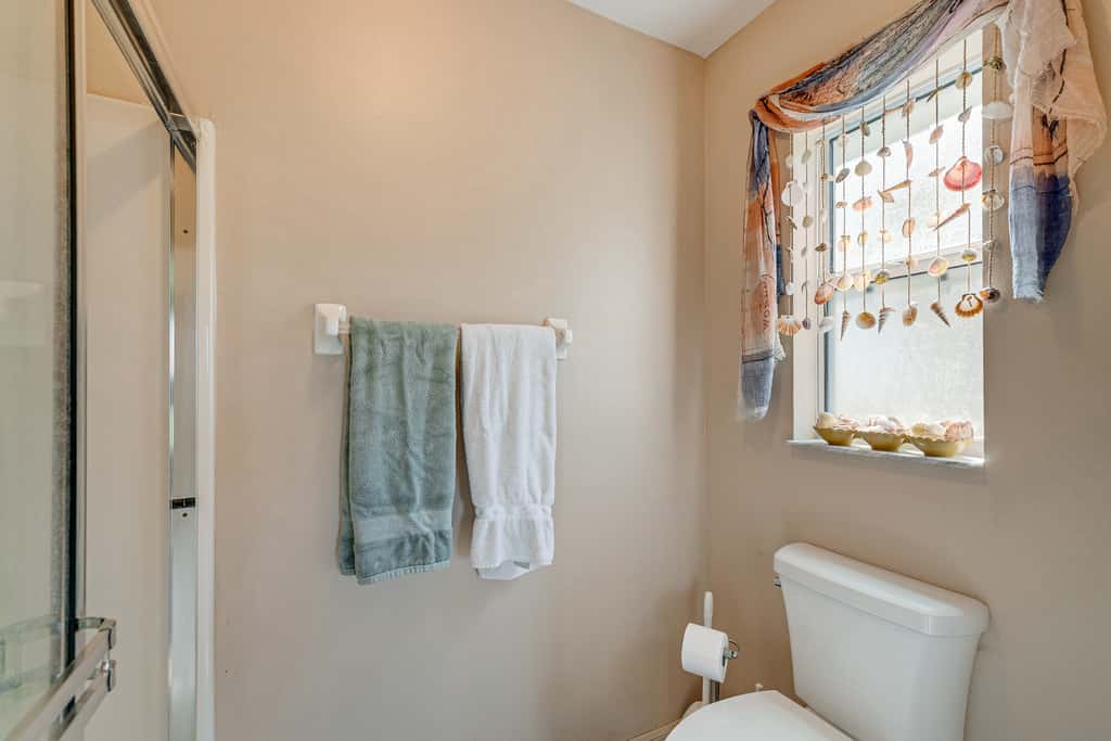 Ocala Home w/ Screened-In Porch & Community Perks!