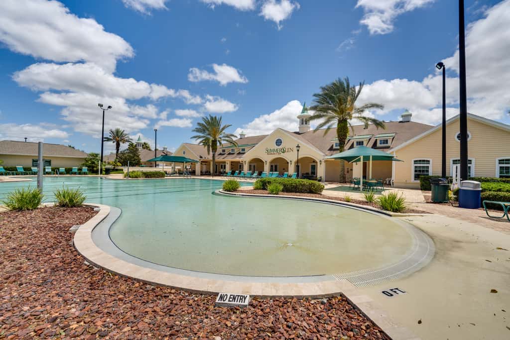 Ocala Home w/ Screened-In Porch & Community Perks!