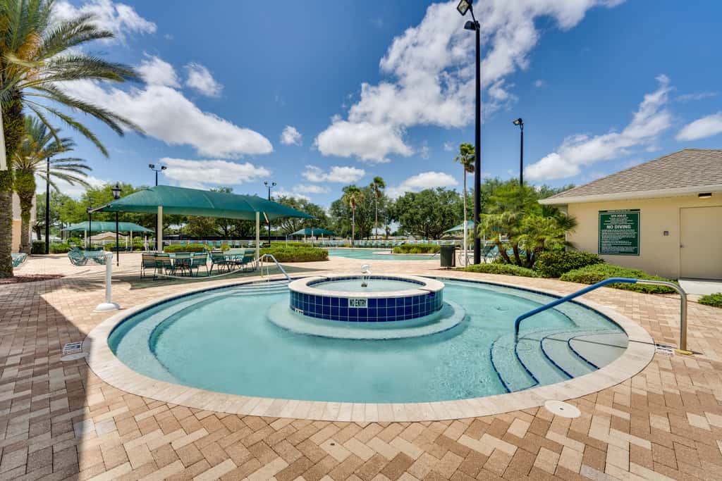 Ocala Home w/ Screened-In Porch & Community Perks!