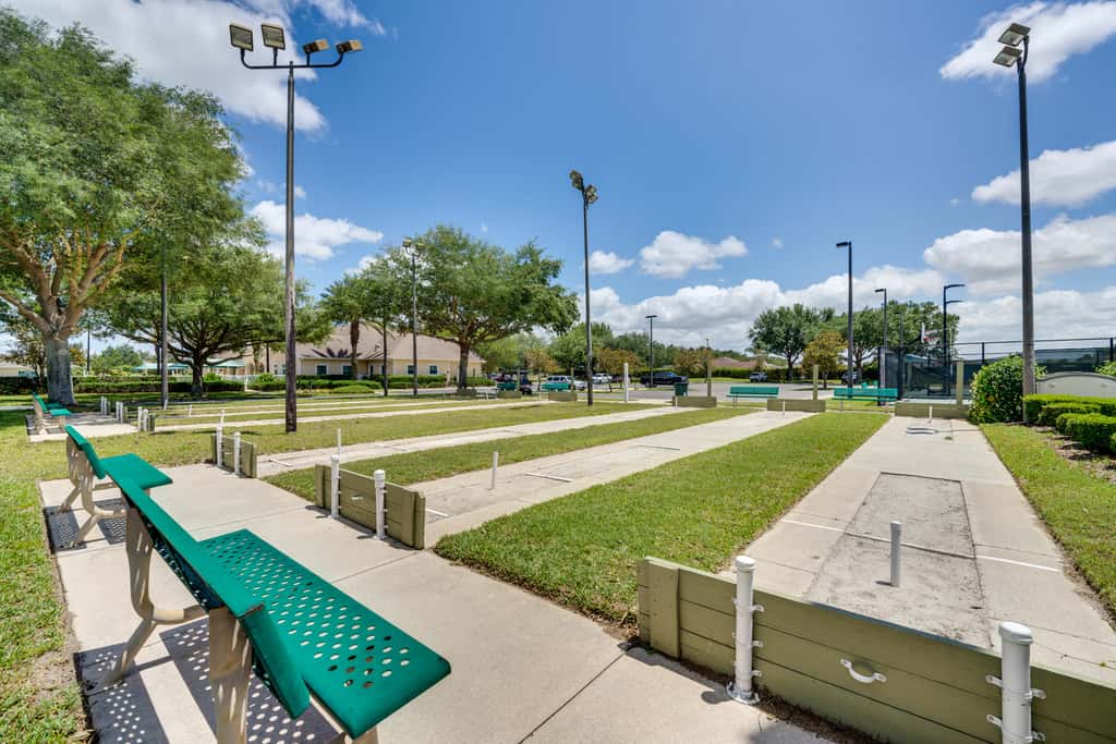 Ocala Home w/ Screened-In Porch & Community Perks!