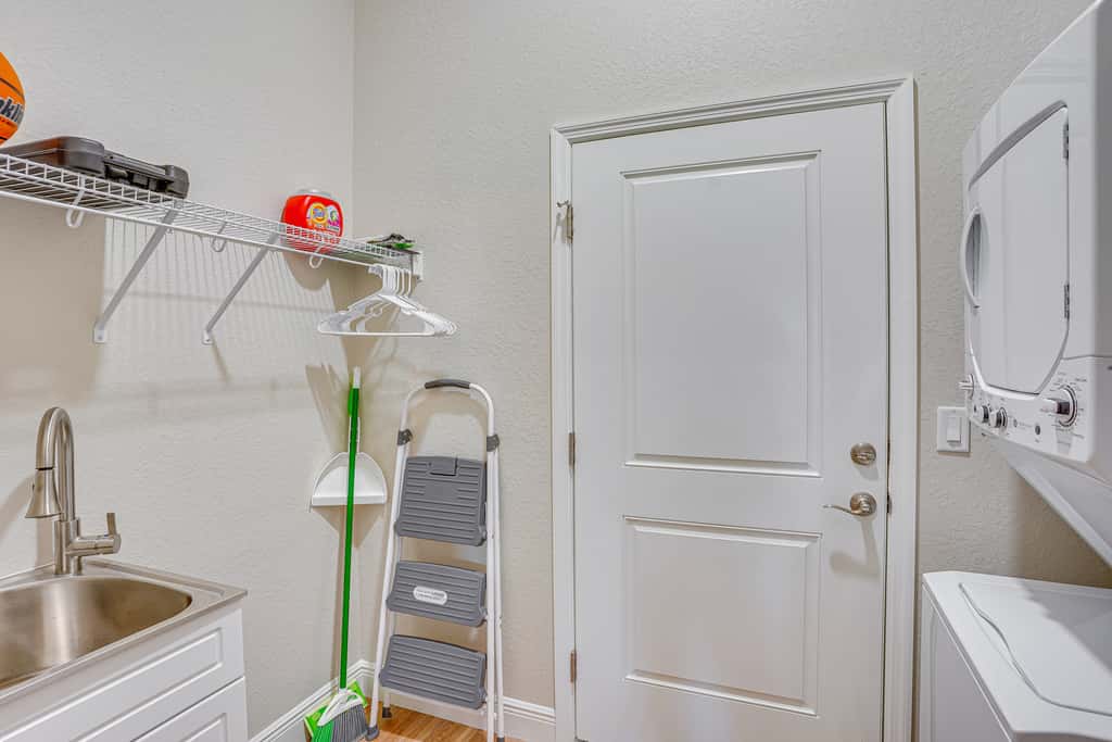 Sebring Retreat w/ Direct Golf Course Access!