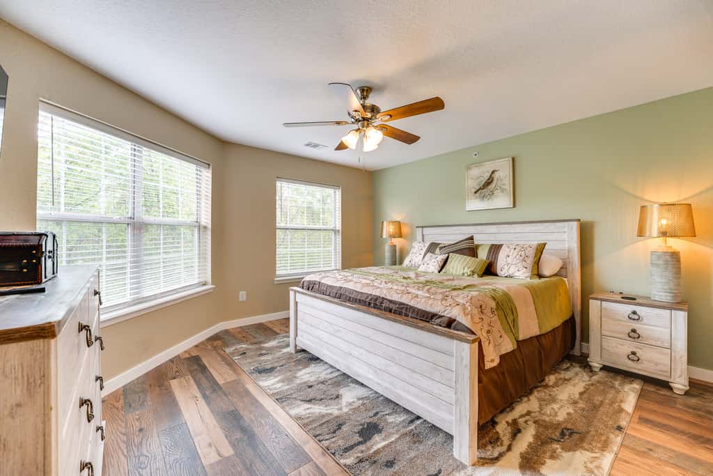 Near Branson Landing / Sister Condo Very Close By!