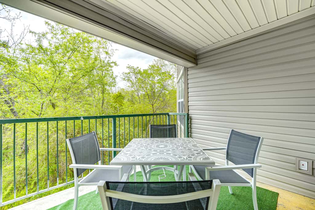Near Branson Landing / Sister Condo Very Close By!
