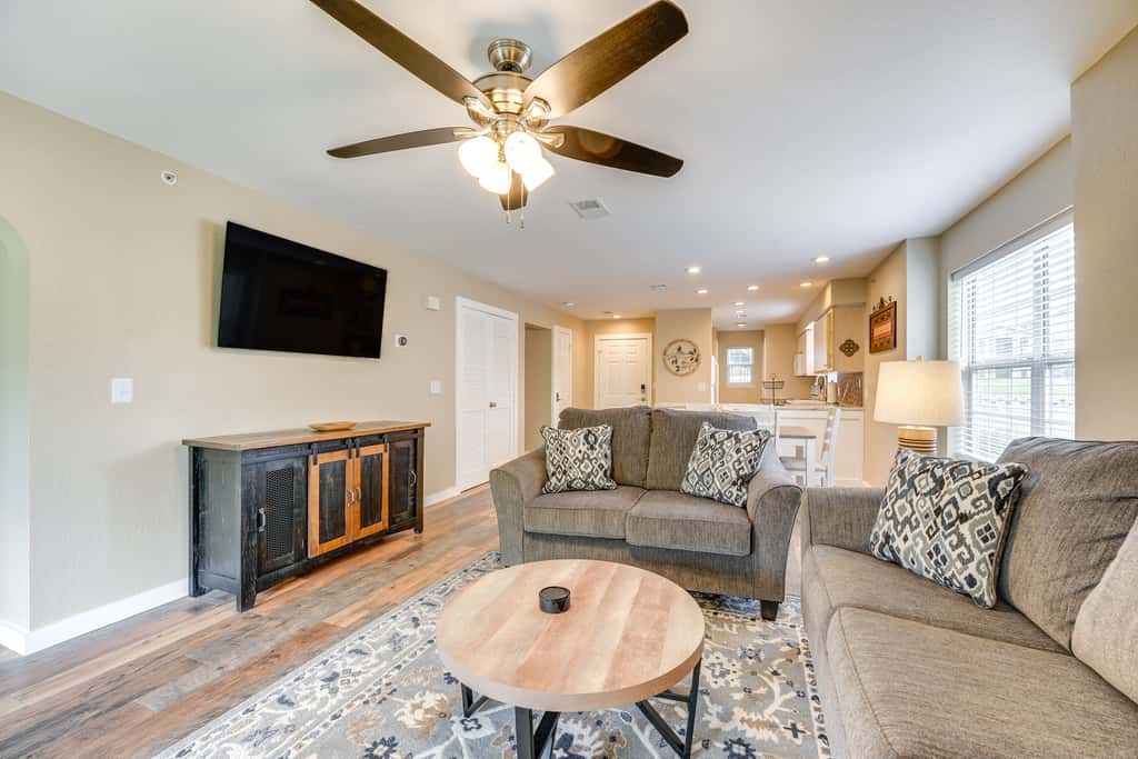 Near Branson Landing / Sister Condo Very Close By!